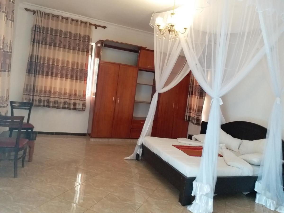 Acactus Hotel Кампала Екстер'єр фото